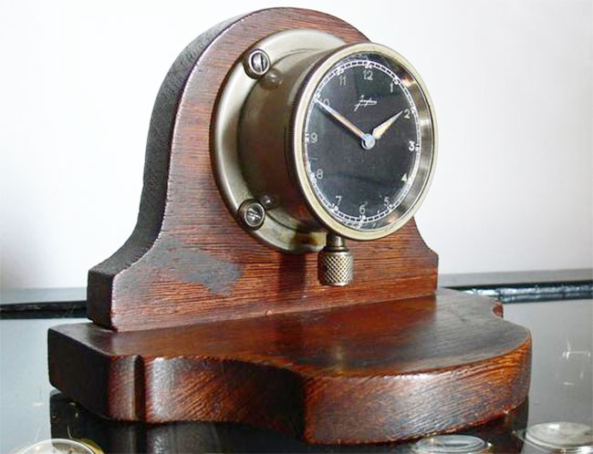 Junghans mantle clock 1930-1940 with 8 day movement