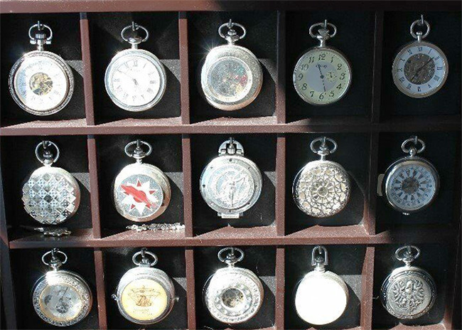 Different types of pocket watches in display